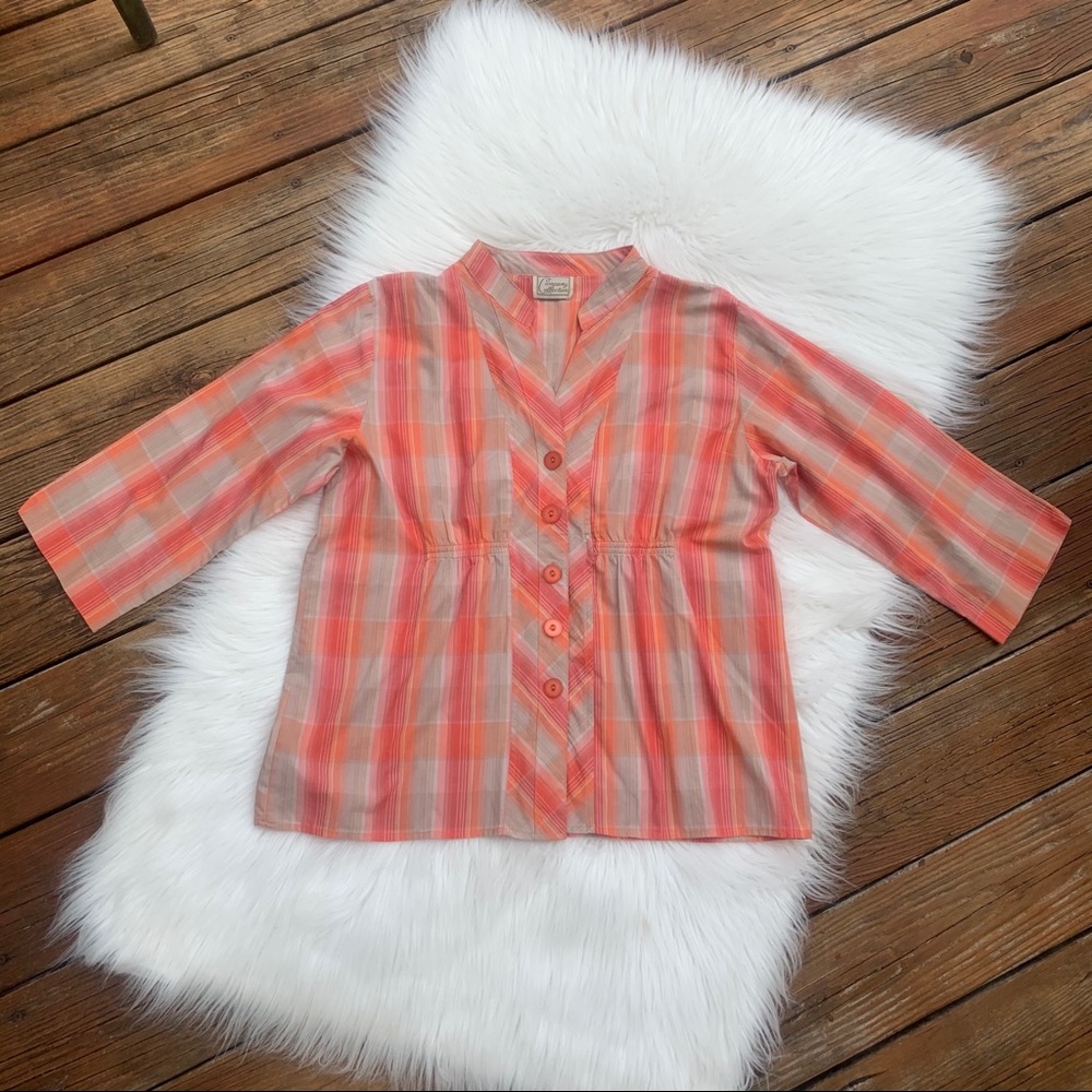 Women’s Large Plaid V Neck 3/4 Long Sleeve Button Up Top